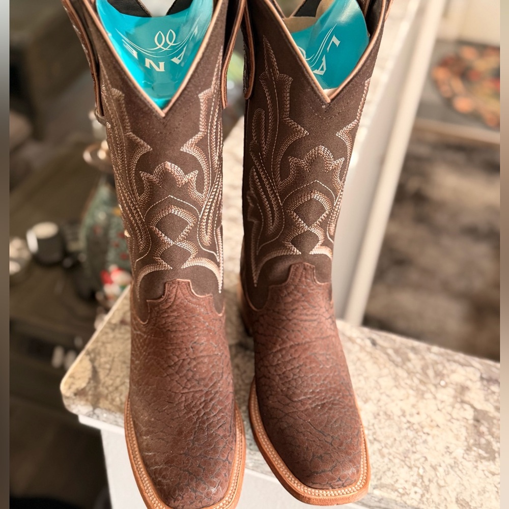 🩵Lane Iconic Blue Bottoms. Sartatoga Chocolate Boots
Limited special release. - Picture 8 of 9